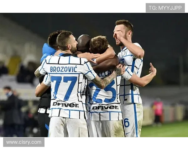 欧洲足坛劲旅再掀转会风暴多名球星豪门之间上演争夺大战