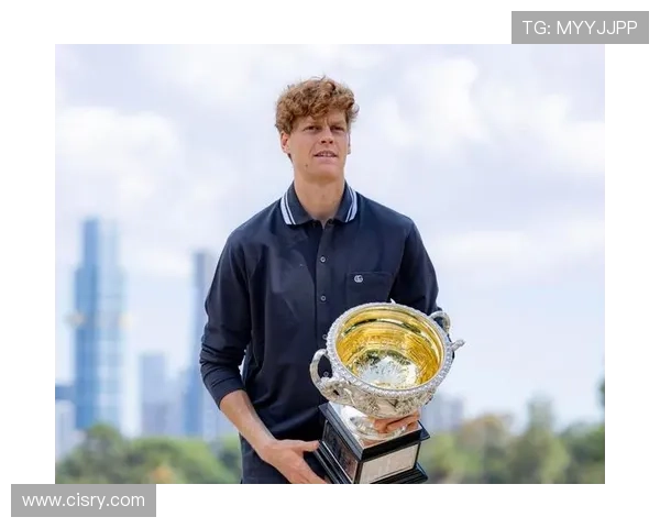 网球新星突破重围，激战澳网决赛迎战世界冠军再创历史