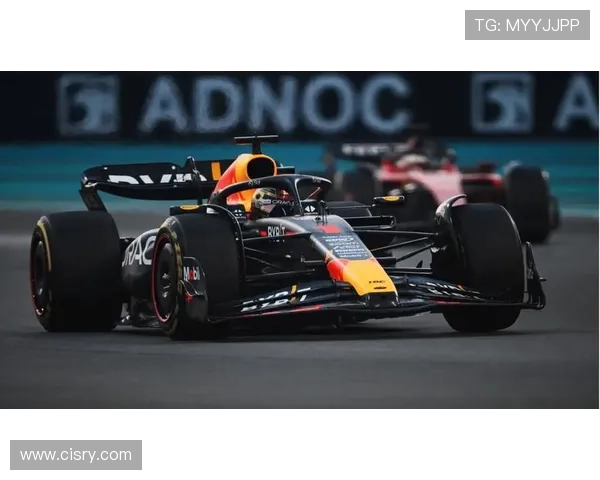 F1 车坛巨变：红牛新阵容出炉，阿布扎比总冠赛车手悬念将至