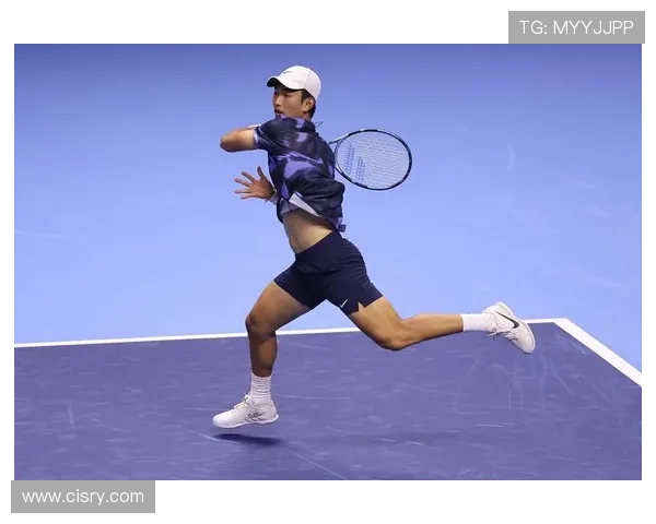 全新赛季网球大幕开启 巨星云集争夺冠军荣耀