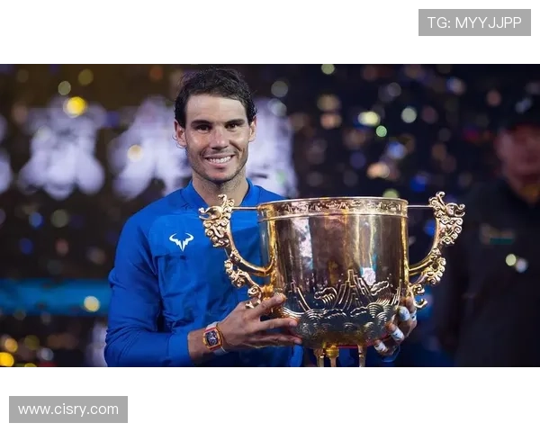 最新网球赛季开幕 全球顶级选手争夺冠军荣耀